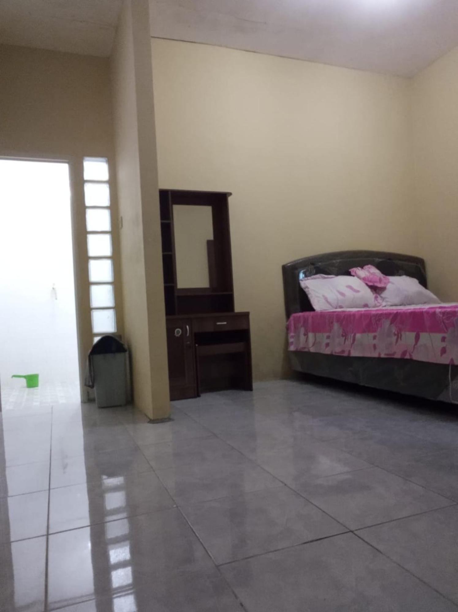 Villa Putih Cisarua Exterior foto